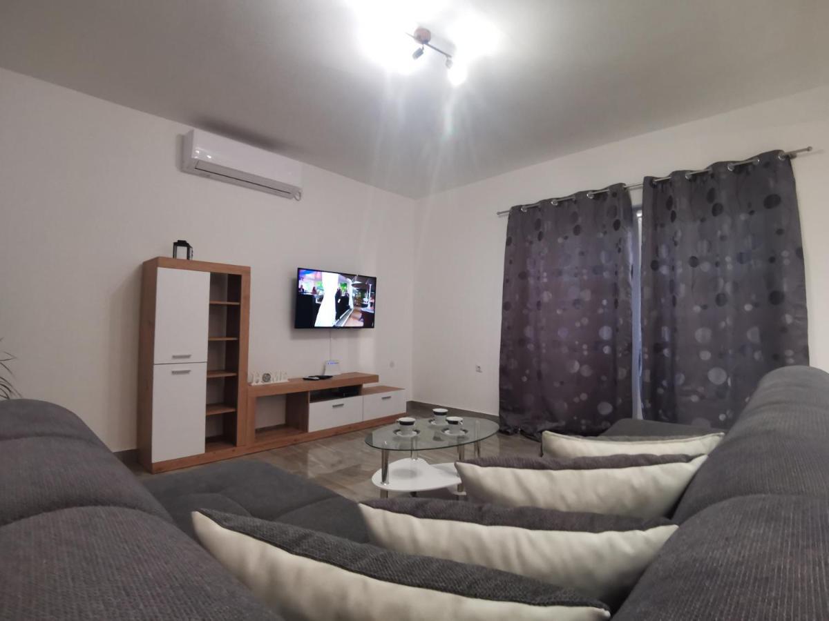 Mariva Apartments Lopar Exterior photo